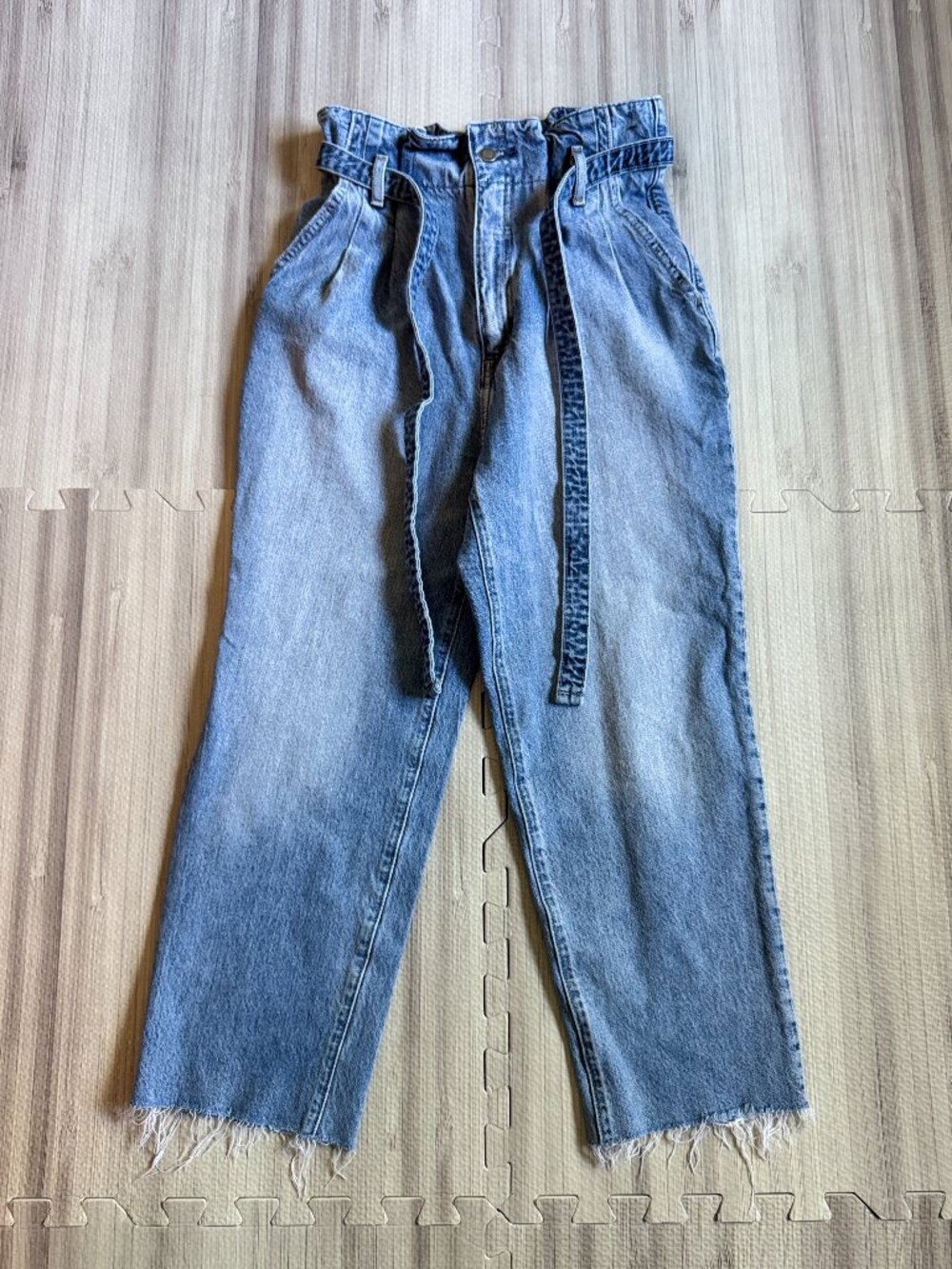 Abercrombie & Fitch Women's Ultra High Rise Paperbag Belted Mom Jean